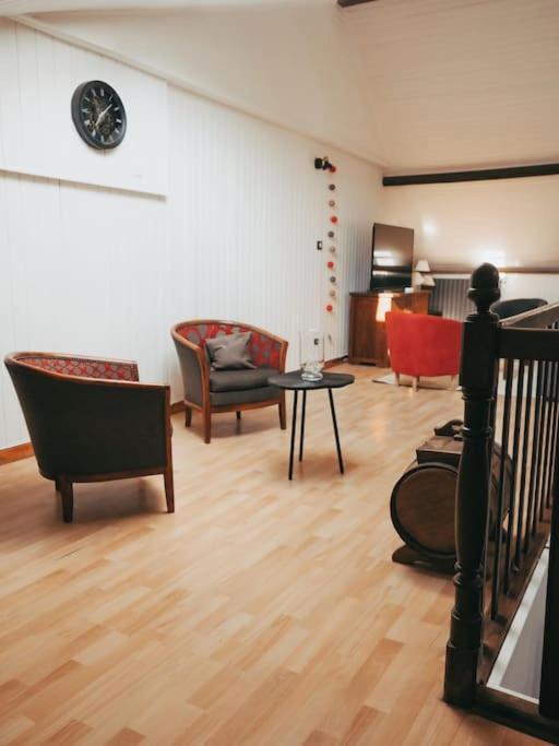 Appartement Avec Patio Saint Anne-dʼAuray Exteriér fotografie